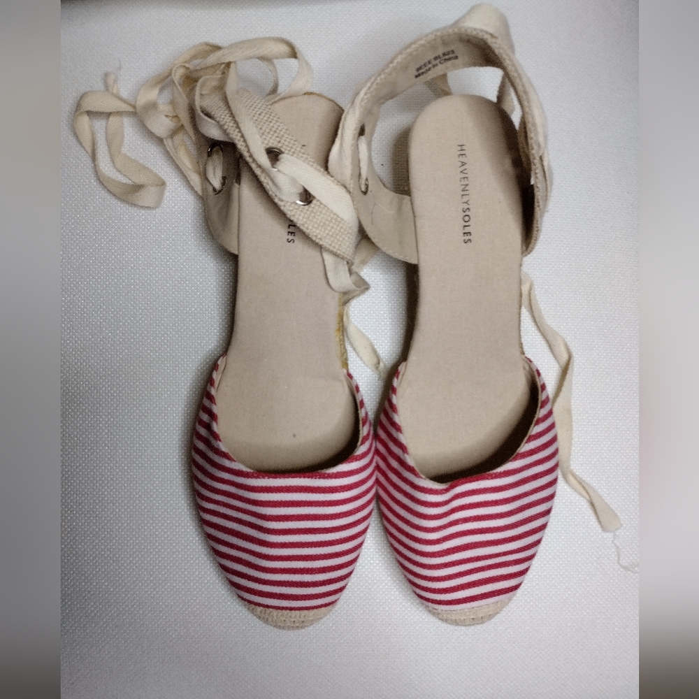 heavenly Soles Espadrilles - Sandals - platforms - Size 11